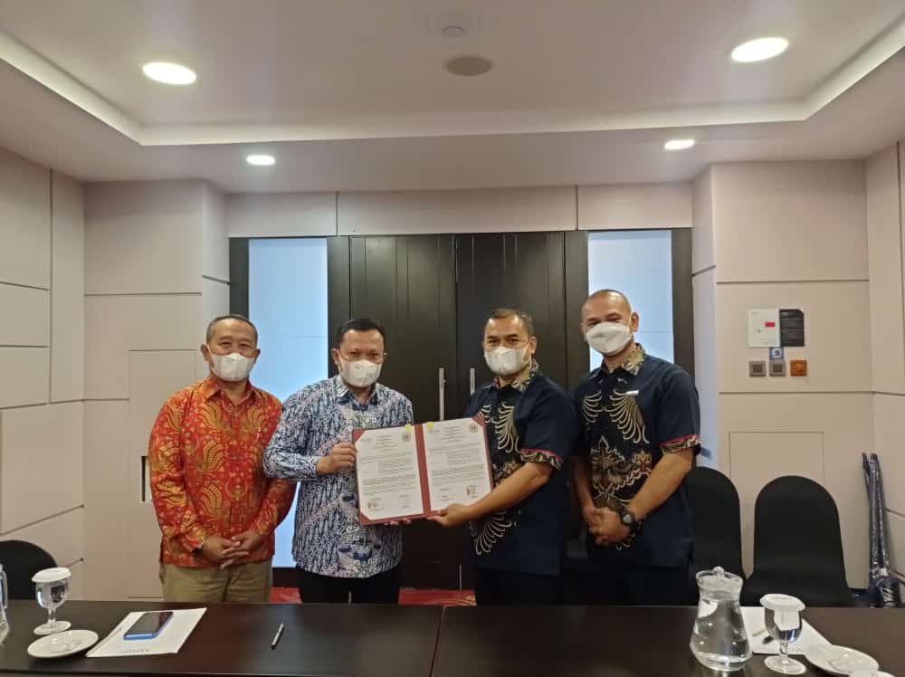 Uniku Tandatangani Mou Dengan Aston Bogor Hotel Dan Resort Bingkai Warta