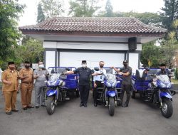 BRI Salurkan CSR 3 Unit Motor Roda Tiga Kepada Diskopdagperin