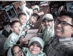 Pendidikan dan Orang Tua Menjadi Peran Penting dalam Mendidik Anak