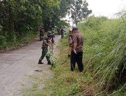 Babinsa Koramil Ciniru Kerja Bakti Bareng Warga Bersihkan Jalan