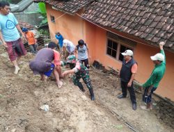 Rumah dan Akses Jalan di Desa Citikur Terdampak Longsor