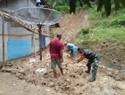 Hujan Deras, Rumah Warga di Karangkancana Diterjang Longsor