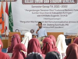 Wabup Ajak Mahasiswa Farmasi Mengembangkan “Toga”