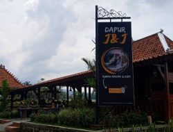 Sensasi Baru Makan di Dapur J&J