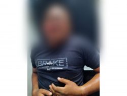 Seorang Pria Babak Belur Dihajar Massa