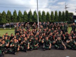 Tiba di Makodim 0615/Kng, Pangdam III/Siliwangi Ajak Babinsa Poto Bersama