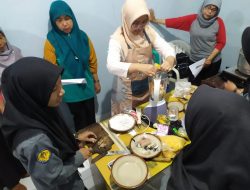 Dosen Teknologi Pangan Unisa Kuningan Olah Bakso dan Nugget Ikan Lele