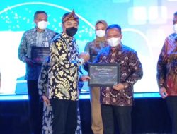 Uniku Diganjar Penghargaan Sebagai Pionir Kampus Digital Bank Indonesia di Jawa Barat