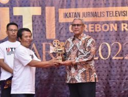 Peduli Kaum Disabilitas, Bupati Kuningan Raih Penghargaan dari IJTI Award 2022