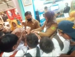 Ramaikan Pameran Pembangunan, Dinkes Bagikan Susu Kemasan dan Pelayanan Gratis