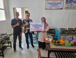 Bank BRI Kanca Kuningan Salurkan CSR kepada KWT Sri Mandiri Sembawa