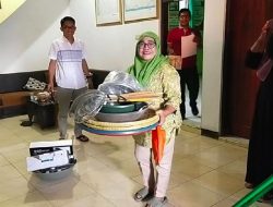 Belasan Pelaku UMKM Desa Bojong Mendapat Bantuan Alat Produksi