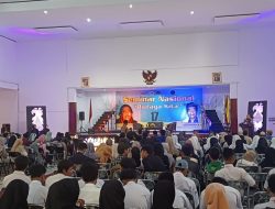 Acil Bimbo Semarakan Bulan Bahasa dan Seminar Nasional di Uniku