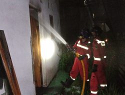 Akibat Arus Pendek Listrik, Sebuah Rumah di Desa Lengkong Terbakar