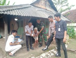 Berikan Rasa Aman, Peltu Cawa Dampingi Penyaluran BLT DD