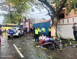 Dihantam Bus, Dua Pengendara Motor Tewas di Tempat
