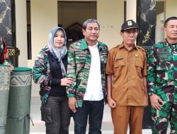 Peduli Korban Longsor, Kodim Kuningan dan Puspita Cipta Group Berikan Bantuan Karpet dan Sembako