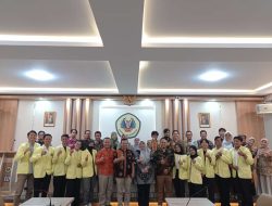 10  Mahasiswa Uniku Berprestasi Siap Diuji
