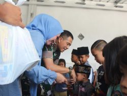 Dandim Kunjungi Koramil Lebakwangi, Belasan Anak Yatim Dibagikan Bantuan