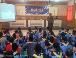 Kunjungi Ponpes Husnul Khotimah 2, Danramil Pancalang Beri Materi Bela Negara