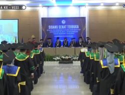 227 Mahasiswa Unisa Kuningan Ikuti Wisuda ke-8