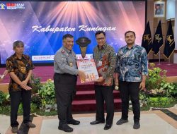 Pemkab Kuningan Raih Penghargaan KKPHAM 2023 dari Kementrian Hukum dan HAM Kanwil Jabar