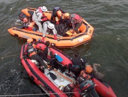 Bakamla RI Berhasil Evakuasi Seorang Pemancing Terjatuh di Pelabuhan Muara Baru