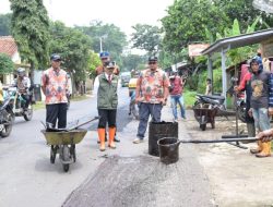 Pemkab Kuningan Perbaiki 50 Titik Jalan Rusak