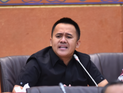 Kritik Tajam Mufti Anam terhadap Kinerja Menteri Erick Thohir dalam Rapat Kerja DPR