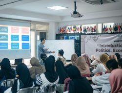 Korean Lecture Series HI UMM: Dosen Prodi HI UMM Bedah Fleksibilitas Politik Korea Selatan