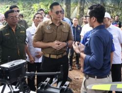 Menteri AHY Turut Menyaksikan Pengukuran Bidang Tanah dengan Alat Modern dan Maju