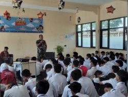 Tanamkan Cinta Tanah Air, Danramil Pancalang Berikan Materi Bela Negara