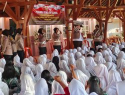 Cegah Kenakalan Remaja, Polwan Kuningan Berikan Edukasi Kepada Ratusan Siswa SMP