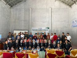 Seminar Mahasiswa KKN Uniku, UMKM Desa Cipajang Naik Kelas dan Memerangi Pinjol Memperkuat Reputasi Desa