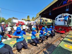 Meriahkan Perayaan HUT Ke-79 KAI, Daop 3 Cirebon Gel1ar Lomba Tarik Lokomotif