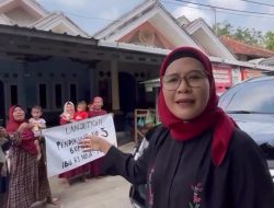 Nina Agustina Dibuat Terharu oleh Pendukungnya di Desa Puntang