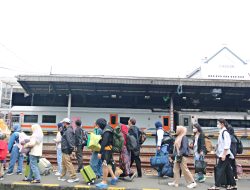 18 Ribu Tiket Kereta Api Angkutan Lebaran dari Cirebon Sudah Dipesan