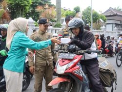LKKS Kuningan Bagikan 1.000 Takjil dan Sembako ke Yayasan Yatim Piatu