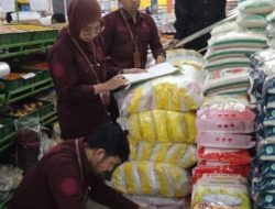 Diskopdagperin Kuningan Awasi Takaran Produk Beras, Trisman : Laporkan Jika Ada Temuan Yang Tidak Sesuai