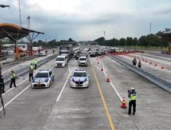 Arus Balik Lebaran 2025, Polisi Lakukan One Way Lokal di Tol Cipali KM 188 Hingga KM 70 Arah Jakarta