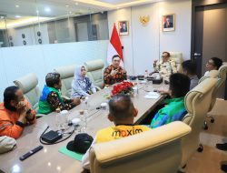Wakil Katua DPRD Kota Cirebon Dampingi Ojol Audiensi Dengan Wamenaker