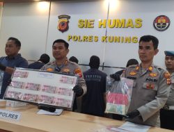 Polres Kuningan Bongkar Jaringan Uang Palsu, Miliaran Rupiah Mata Uang Asing Turut Disita