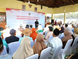 Menteri Nusron Serahkan Sertipikat Hasil Konsolidasi Tanah Tutupan Jepang