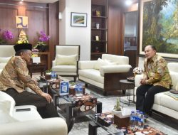 Bupati Kuningan Temui Menteri PU, Bahas Infrastruktur dan Undang Kunjungan ke Daerah