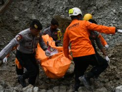 Polresta Cirebon Identifikasi korban longsor Gunung Kuda