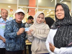 Layanan “Satu Jam Saja” Capai 74.852 Dokumen, Warga Kuningan Puas