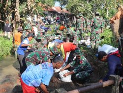 Karya Bakti Kodim 0615 Kuningan di Dukuhpicung, Latnis Gulben Fokus pada Penanggulangan Bencana