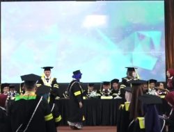 418 Lulusan Uniku Diwisuda, Bupati Dian: “Dunia Nyata Baru Dimulai”