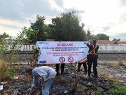 KAI Daop 3 Cirebon Peringatkan Bahaya Pembakaran dan Pembuangan Sampah di Jalur Kereta