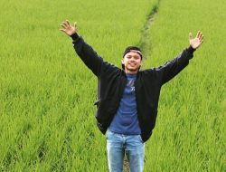 “Saya Bukan Pengamat, Saya Petani. Saya Bukan Simbol, Tapi Bukti”